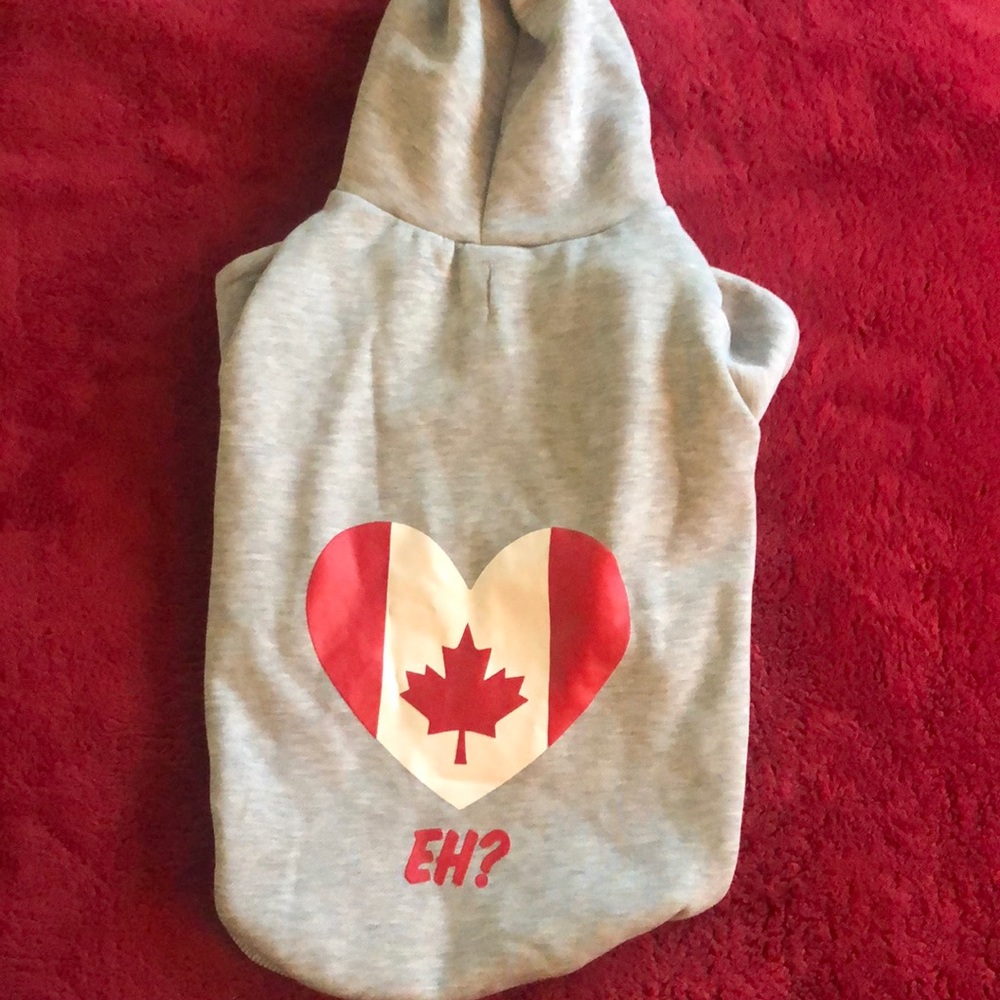Doggie Canada sweatshirt